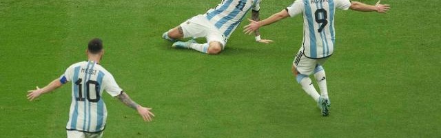 开云-藏牌大师斯卡洛尼赢一半，梅西在最伟大决赛后登基