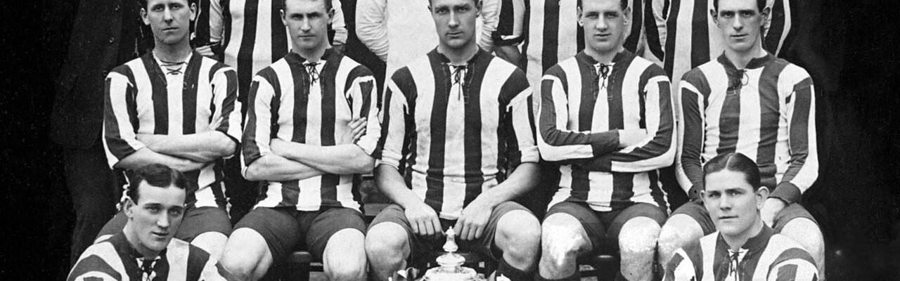 开云-在奔赴战场前，他们看完了人生的最后一场球赛