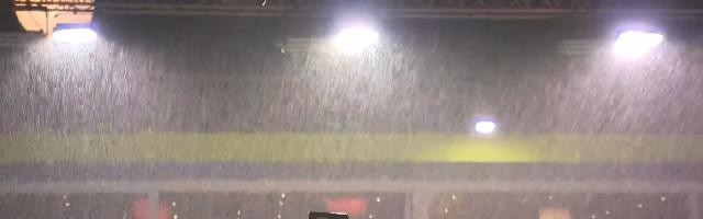 开云官网-F1新加坡站意外不断 6人未完赛佩雷兹获赛季第2冠